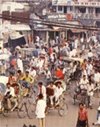 crowded & old area of Dhaka, click for larger image